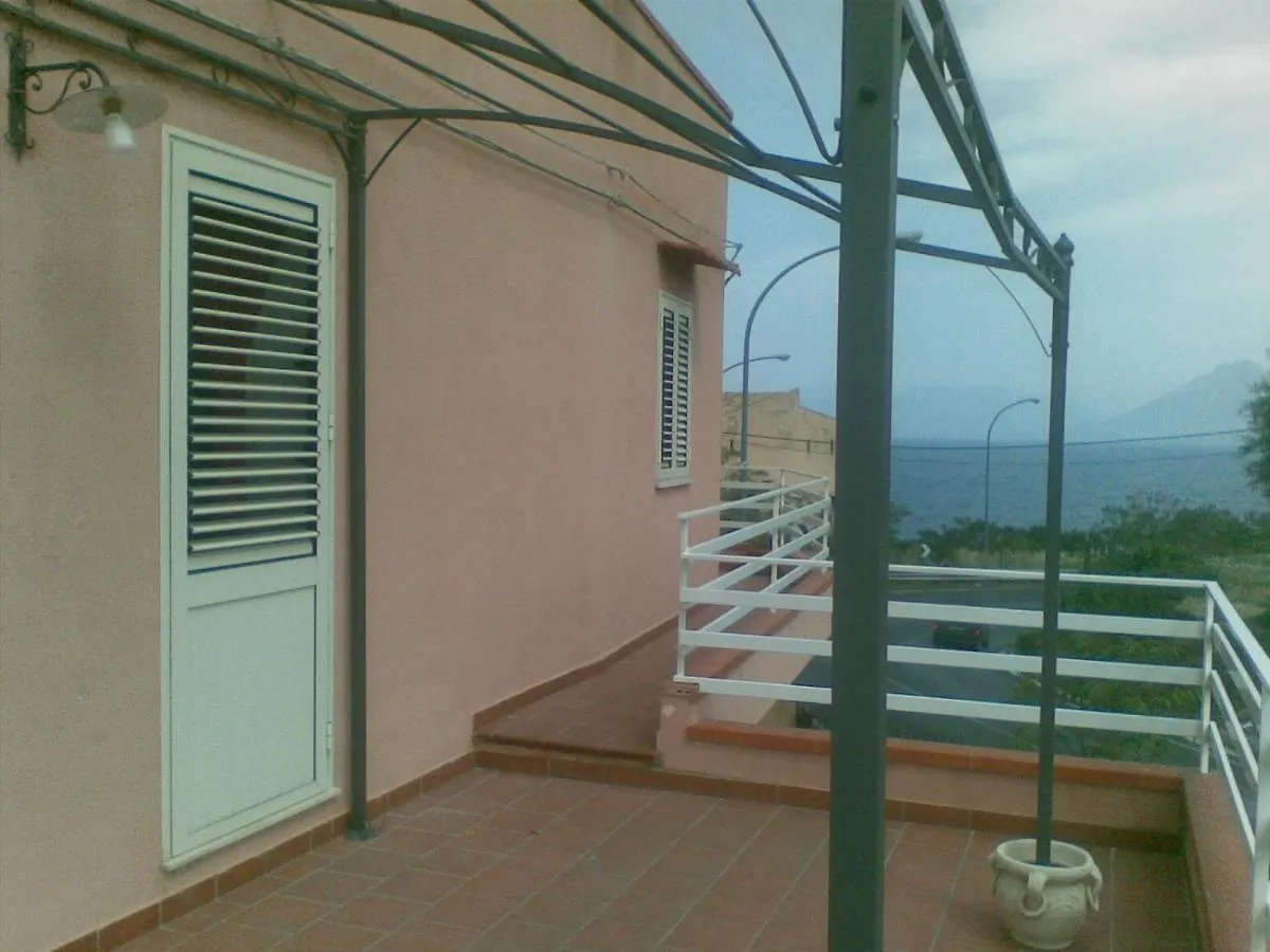 Holiday home Casa Alessandro A Santa Flavia Italy